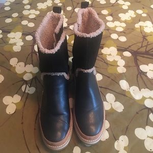 TOMS Women’s Winter Boots size 9